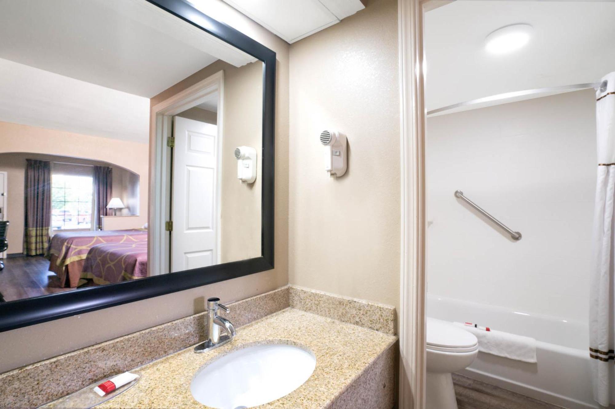 ซูเปอร์ 8 บาย วินด์แฮม เมอร์ฟรีสโบโร Hotel ภายนอก รูปภาพ